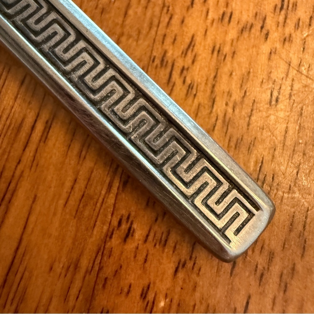 Noritake Japan Stainless Black Accent DINNER KNIFE 8” Unique Art Deco Vintage